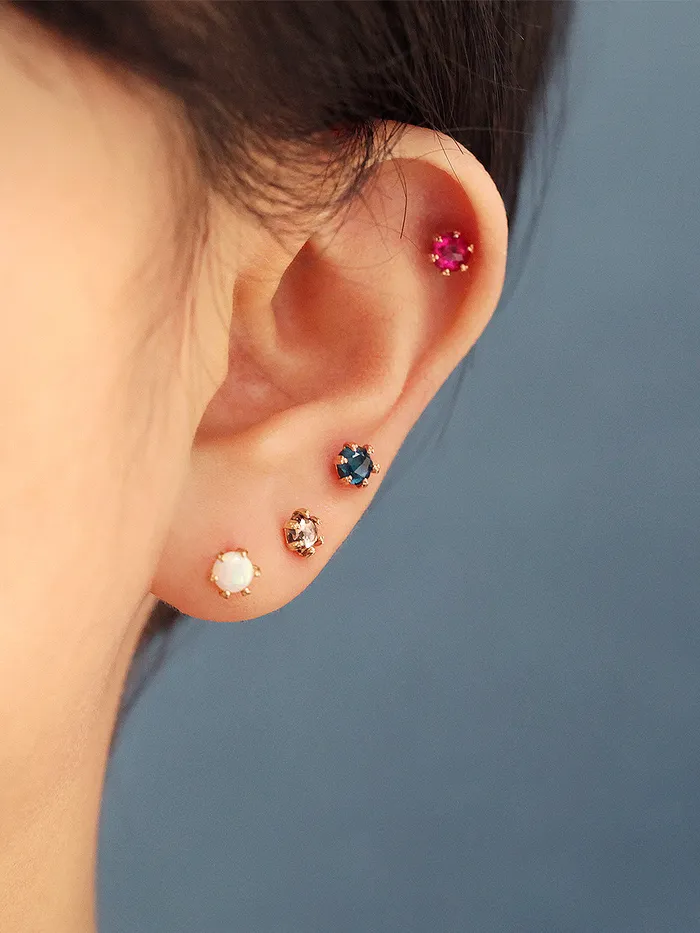 MinimalBijoux Earrings 14K Gold Triangle Ball prong Rosecut Internally Threaded Labret Piercing 18G16G
