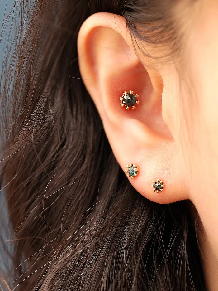 MinimalBijoux Earrings 14K Gold Triangle Ball Rough Diamond Cartilage Earring 20G18G16G