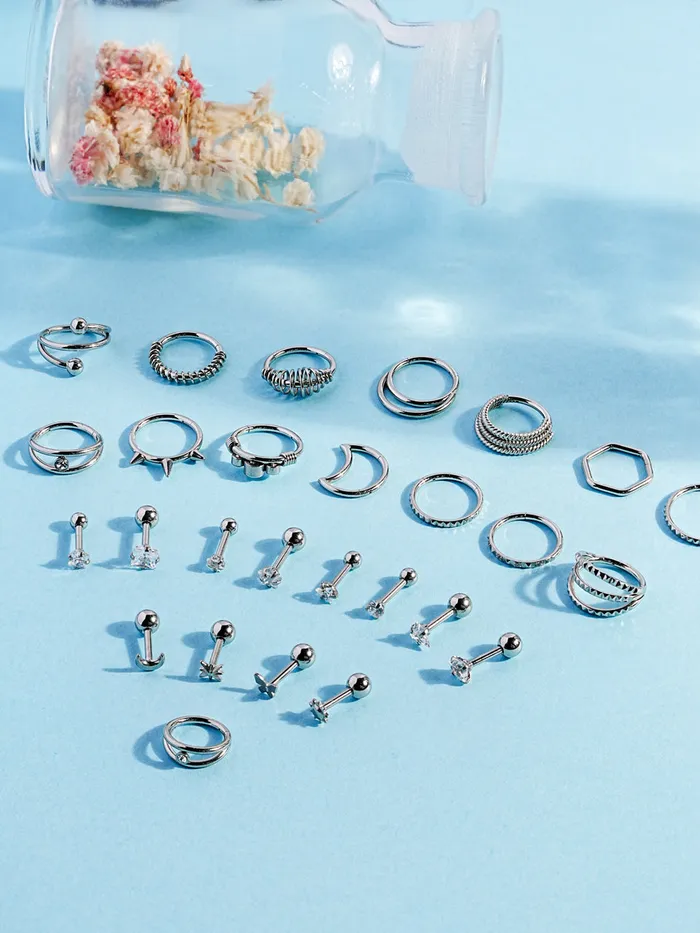 MinimalBijoux Earrings Morning Lustre Square Cartilage Ear Hoop Piercing 16G