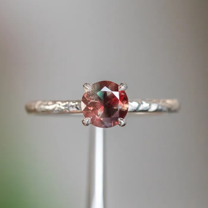 Naveet Rings 090ct Round Oregon Sunstone Solitaire Ring in Sterling Silver with Evergreen Texture