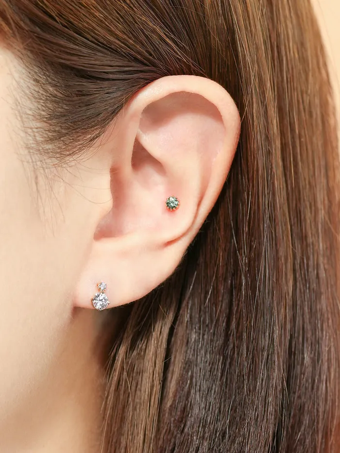 PreStyled Sets MinimalBijoux 14K Gold Misty Moissanite Internally Threaded Labret Piercing 20G18G16G