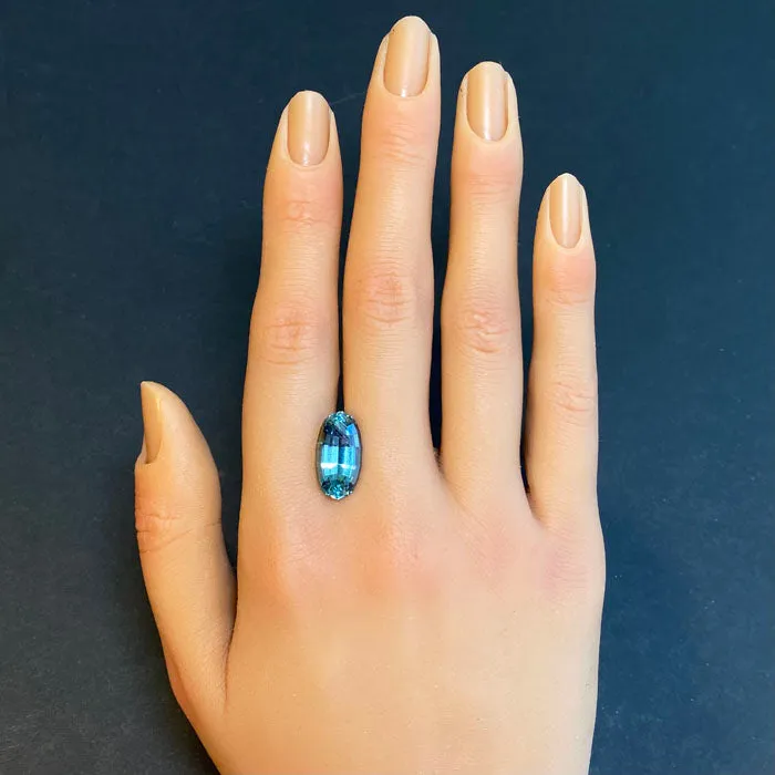 Rings vendorunknown Stepped Oval Cut Aquamarine 685 Carats