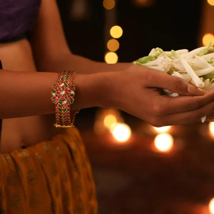 Bracelets SILVER Leafy Floral Classic Kempu Jadau Silver Bracelet