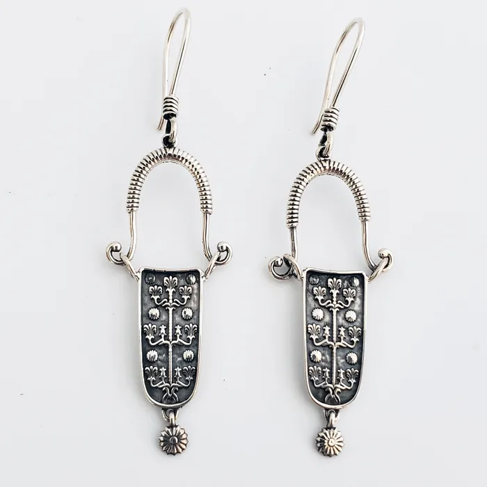 Earrings Arm Root Arm Root Van Earrings Small