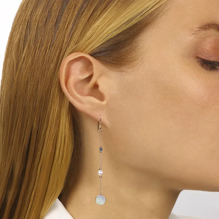 Gems One Earrings Pearl Mother of Pearl Earrings with Sapphire Gems One Earrings Pearl Mother of Pearl Earrings with Sapphire