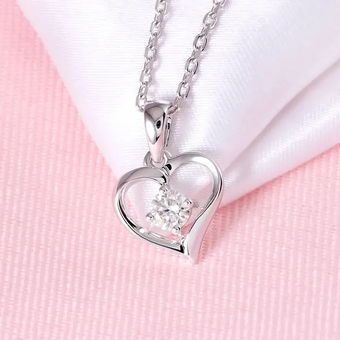 Luxus Moissanite Rings Jewelry Necklaces Moissanite Best Heart Necklace Platinum Plated Silver 03ct