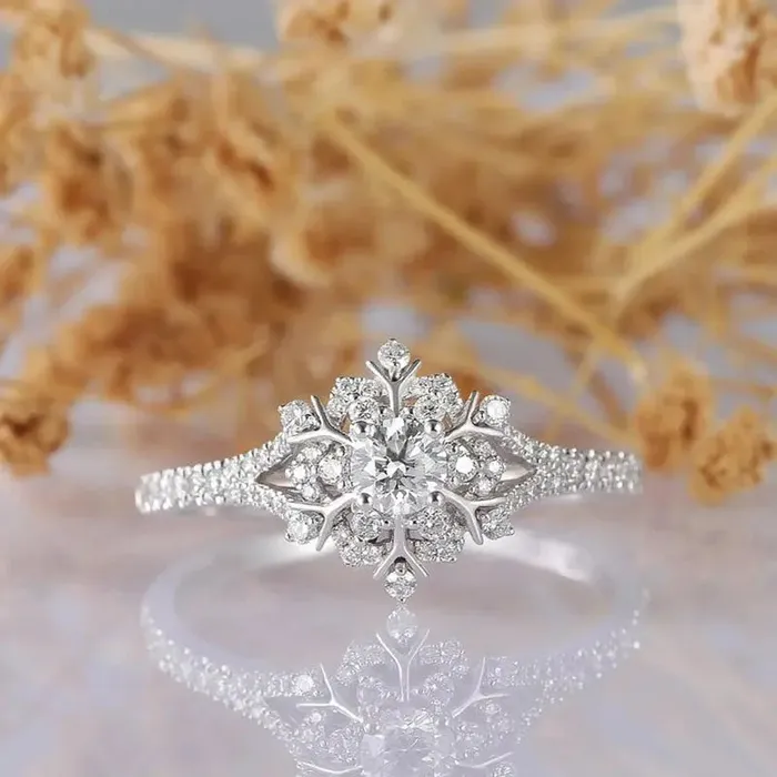 Luxus Moissanite Rings Silver or Gold Moissanite Engagement Ring Snowflake