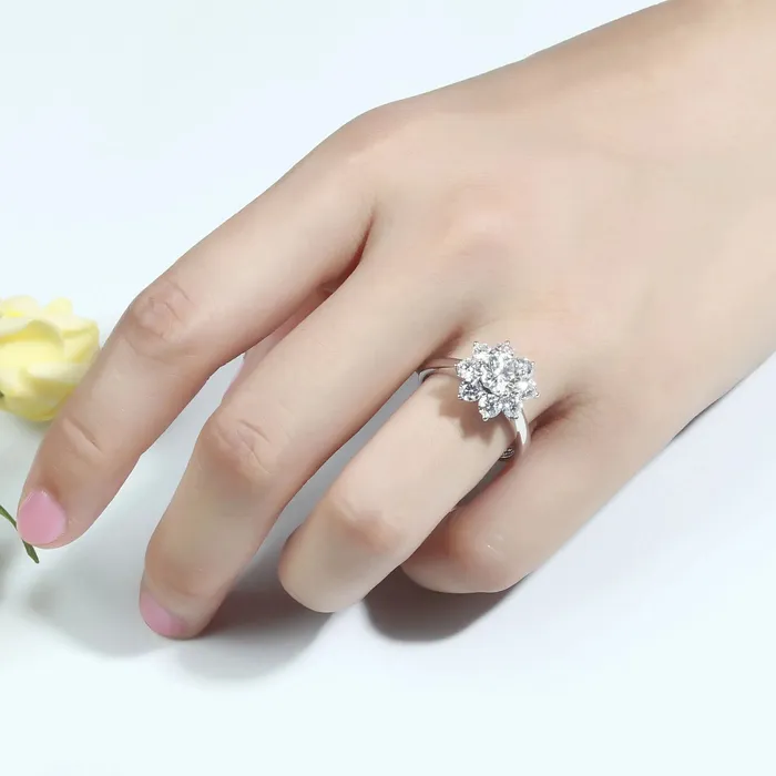 Luxus Moissanite Silver or Gold Sunflower Halo Moissanite Rings Engagement Ring 1ct Rings