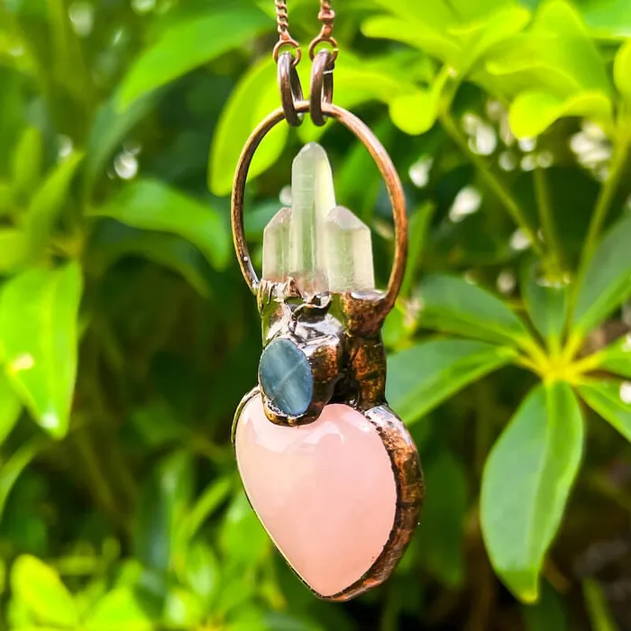 Magic Crystals Necklaces Natural Quartz Handcrafted Bronze Necklace