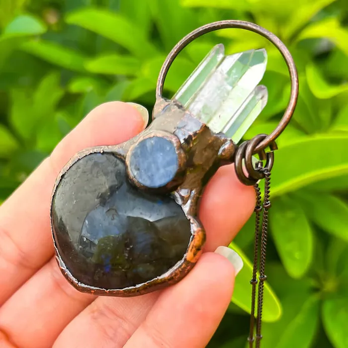 Magic Crystals Necklaces Natural Quartz Handcrafted Bronze Necklace