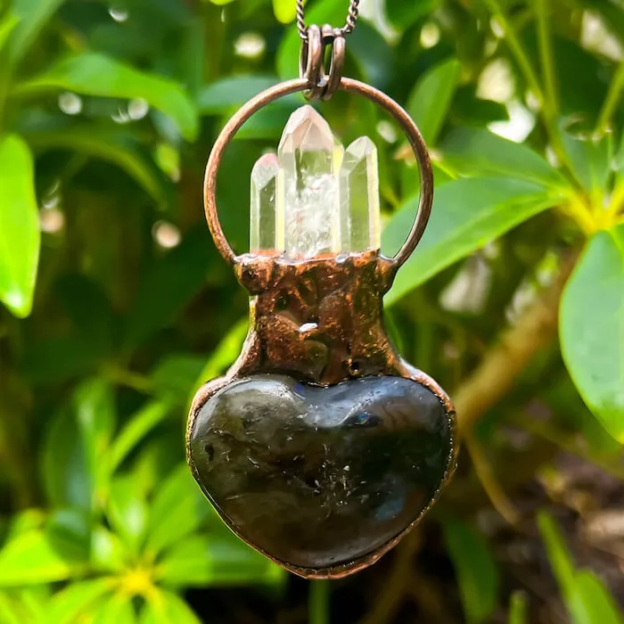 Magic Crystals Necklaces Natural Quartz Handcrafted Bronze Necklace