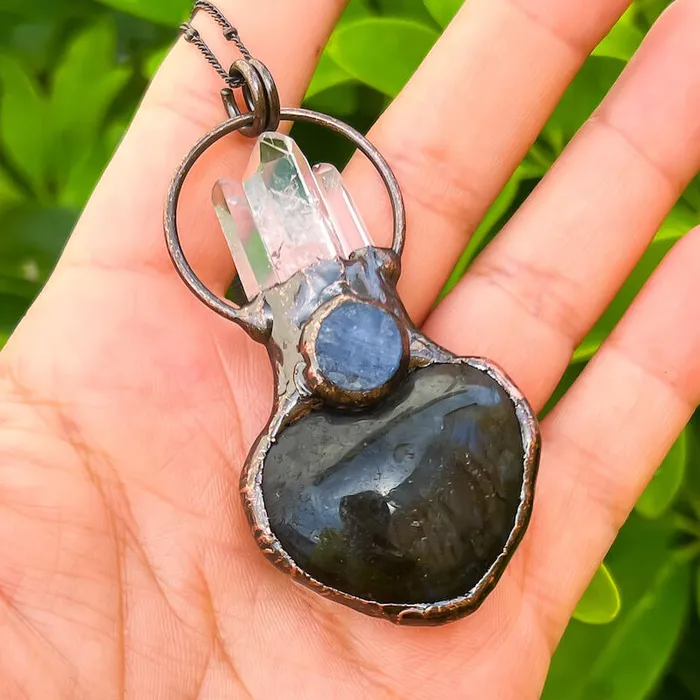 Magic Crystals Necklaces Natural Quartz Handcrafted Bronze Necklace
