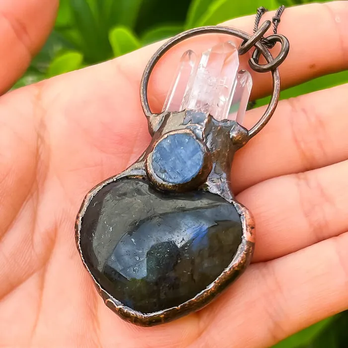Magic Crystals Necklaces Natural Quartz Handcrafted Bronze Necklace