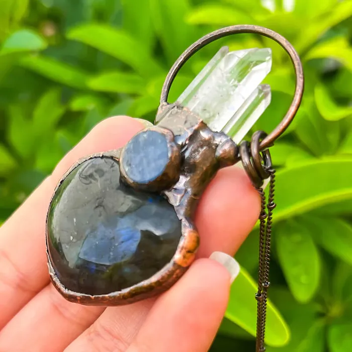 Magic Crystals Necklaces Natural Quartz Handcrafted Bronze Necklace