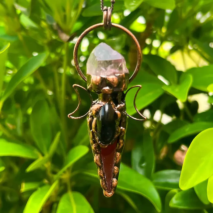 Magic Crystals Necklaces Natural Quartz Handcrafted Bronze Necklace