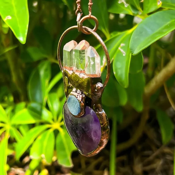 Magic Crystals Necklaces Natural Quartz Handcrafted Bronze Necklace