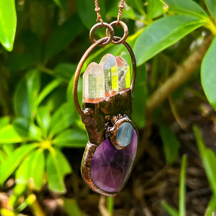 Magic Crystals Necklaces Natural Quartz Handcrafted Bronze Necklace
