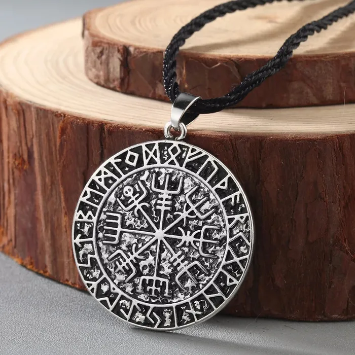 Necklaces Valhalla Vikings Viking Necklace Vegvisir Runic
