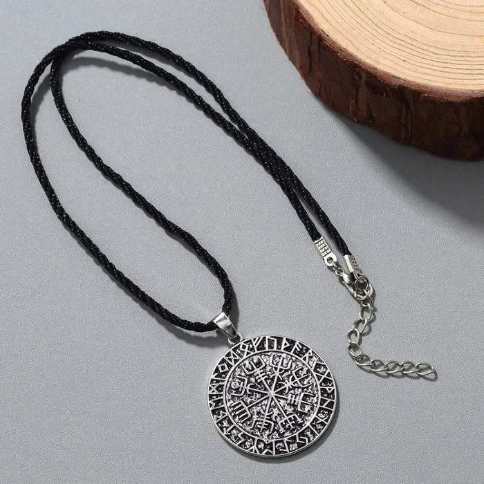 Necklaces Valhalla Vikings Viking Necklace Vegvisir Runic