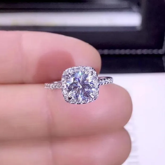 Platinum Plated Silver Halo Moissanite Ring 1ct 15ct 2ct Options Luxus Moissanite Rings Jewelry Rings Platinum Plated Silver Halo Moissanite Ring 1ct 15ct 2ct Options Luxus Moissanite Rings Jewelry Rings