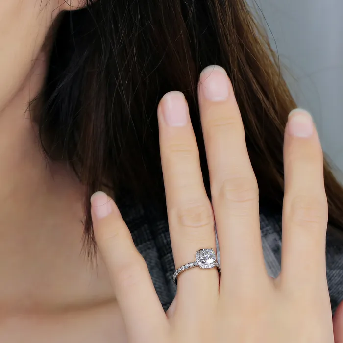 Rings Luxus Moissanite Rings Jewelry Engagement Ring 10k White Gold Halo Moissanite Ring 1ct Center Stone
