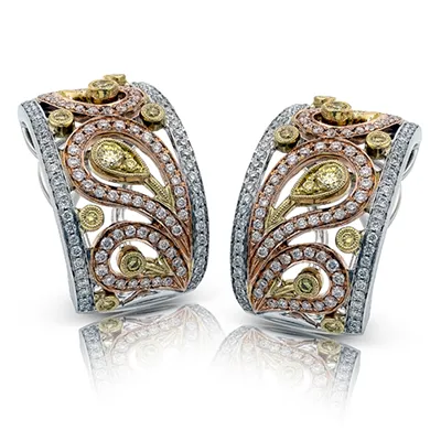 Simon G me1426 Earrings in 18k Gold with Diamonds International Diamond Center Earrings Simon G me1426 Earrings in 18k Gold with Diamonds International Diamond Center Earrings