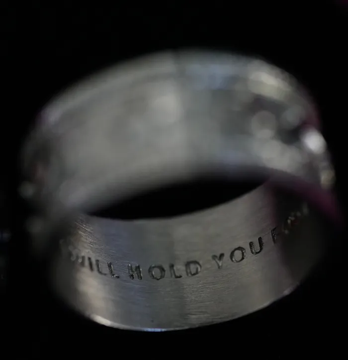 YORDY Luxury Fashion Jewelry Rings Lovers Eclipse Ring Set